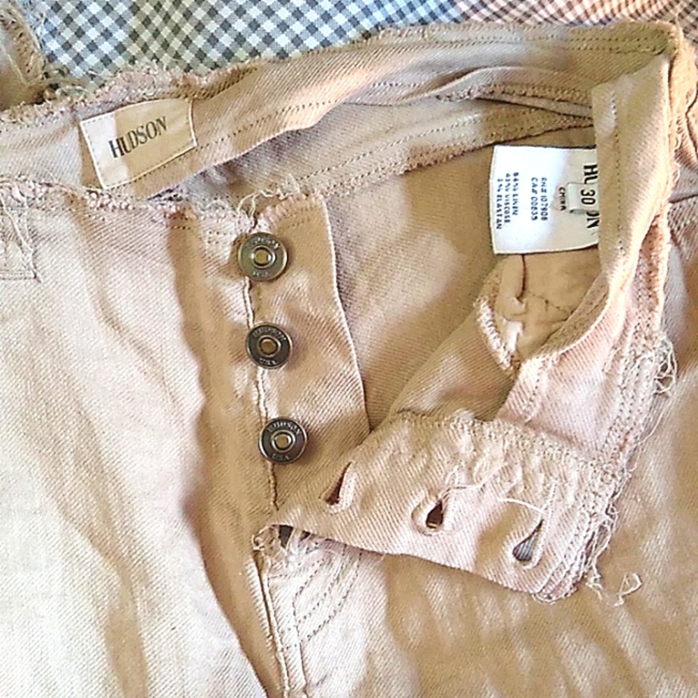 Hudson - ev cut Flares in tan Linen 30